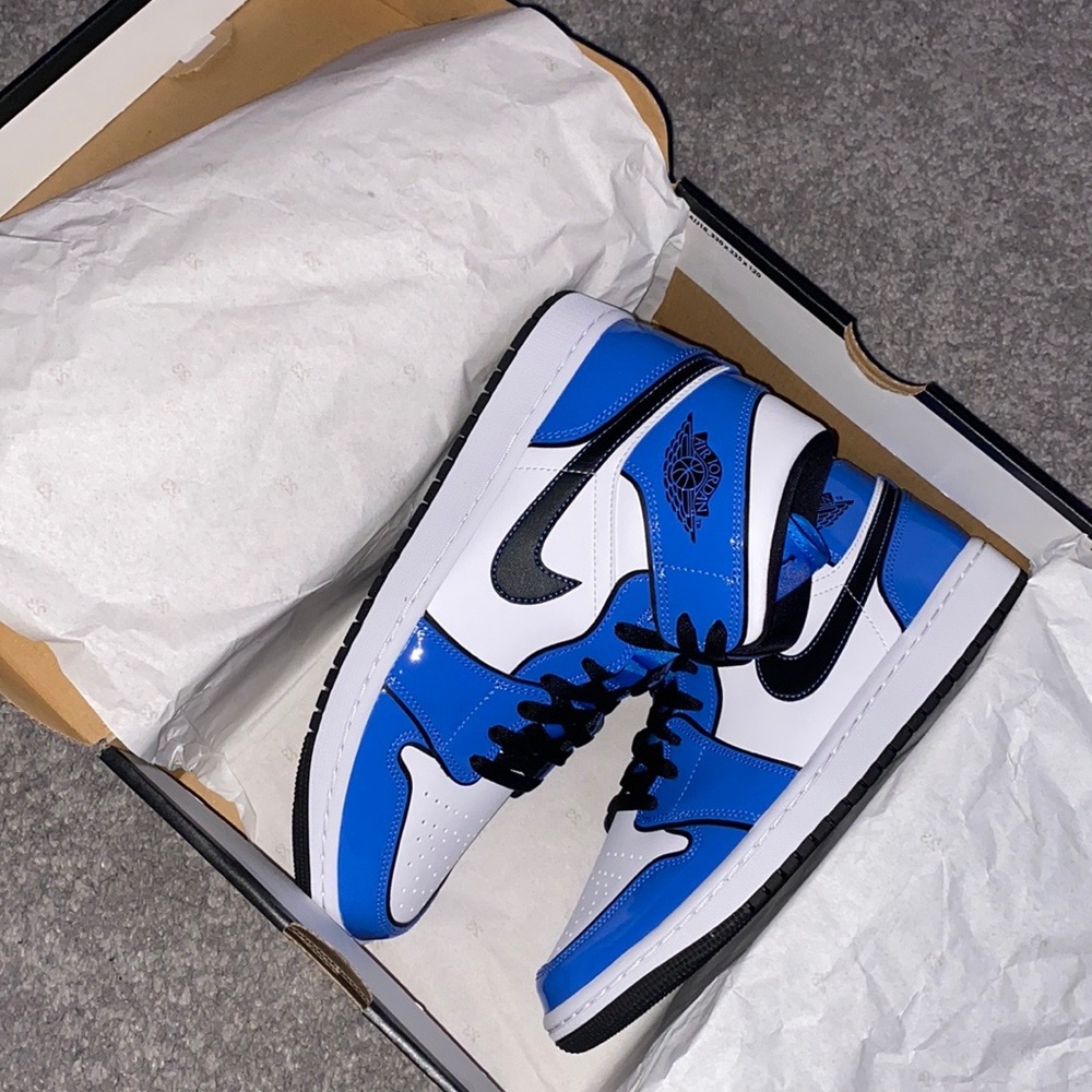 Blue Black White Jordan Mids Brand New Never Worn